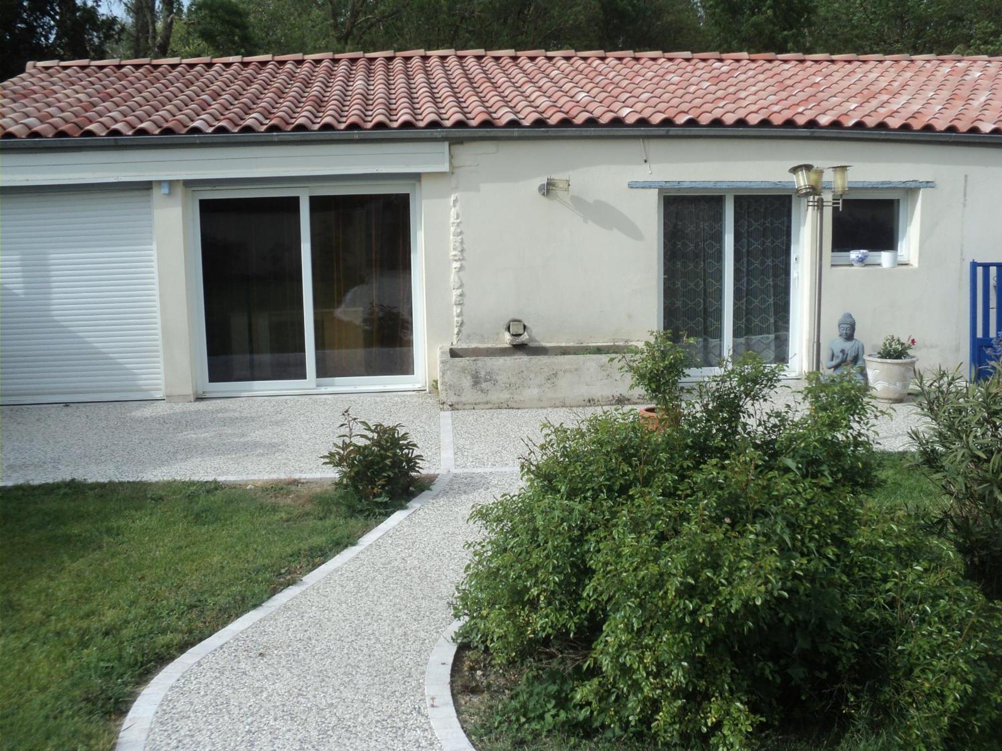Maison A La Campagne Villedoux Exterior photo